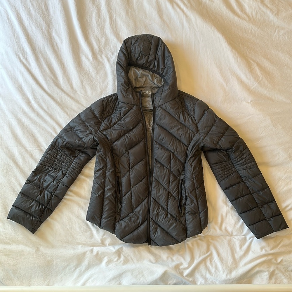 BCBGeneration Ultra Light Weight Packable Down Puffer Jacket Size Large Grey